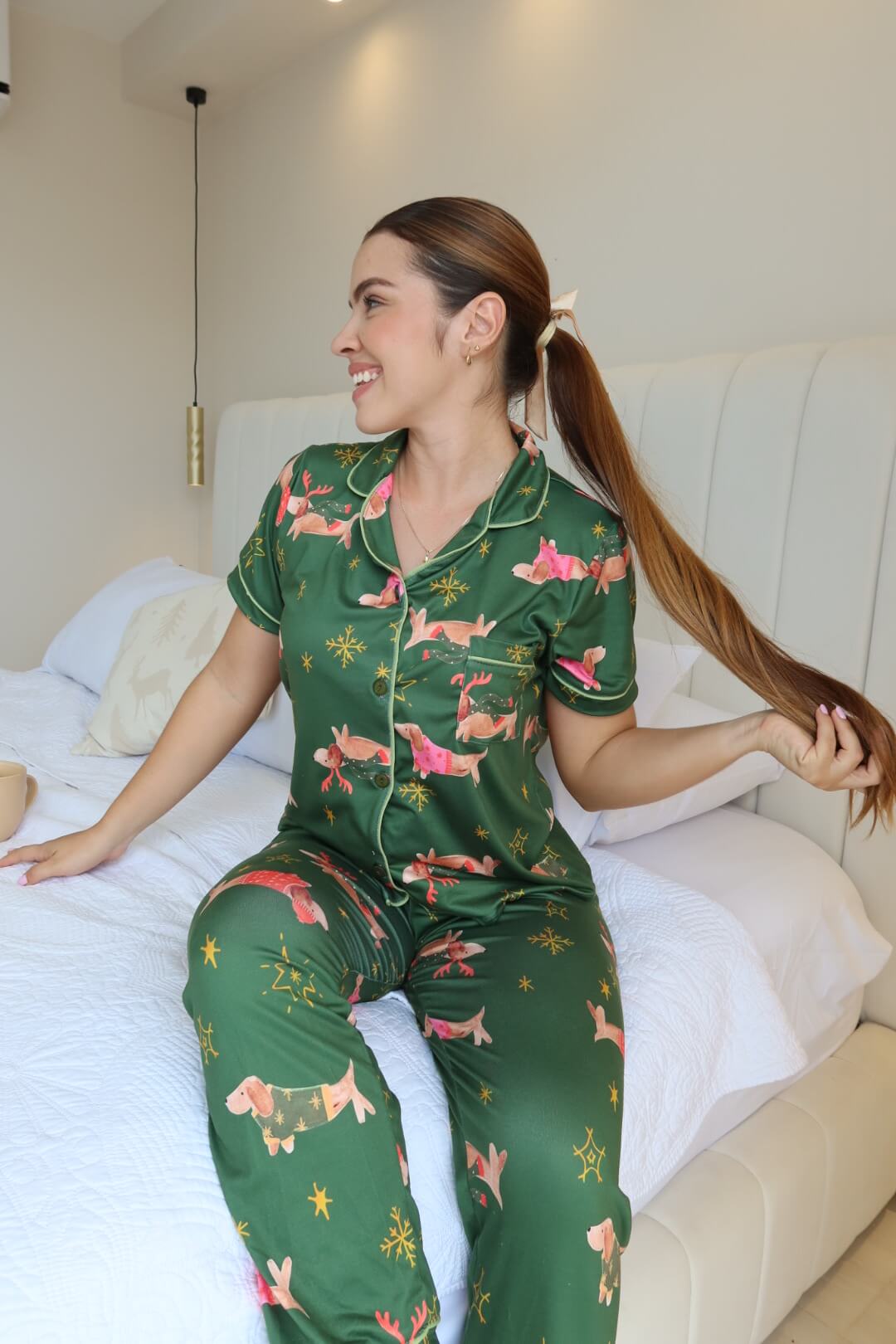 Alana Perritos Navideños Pantalón