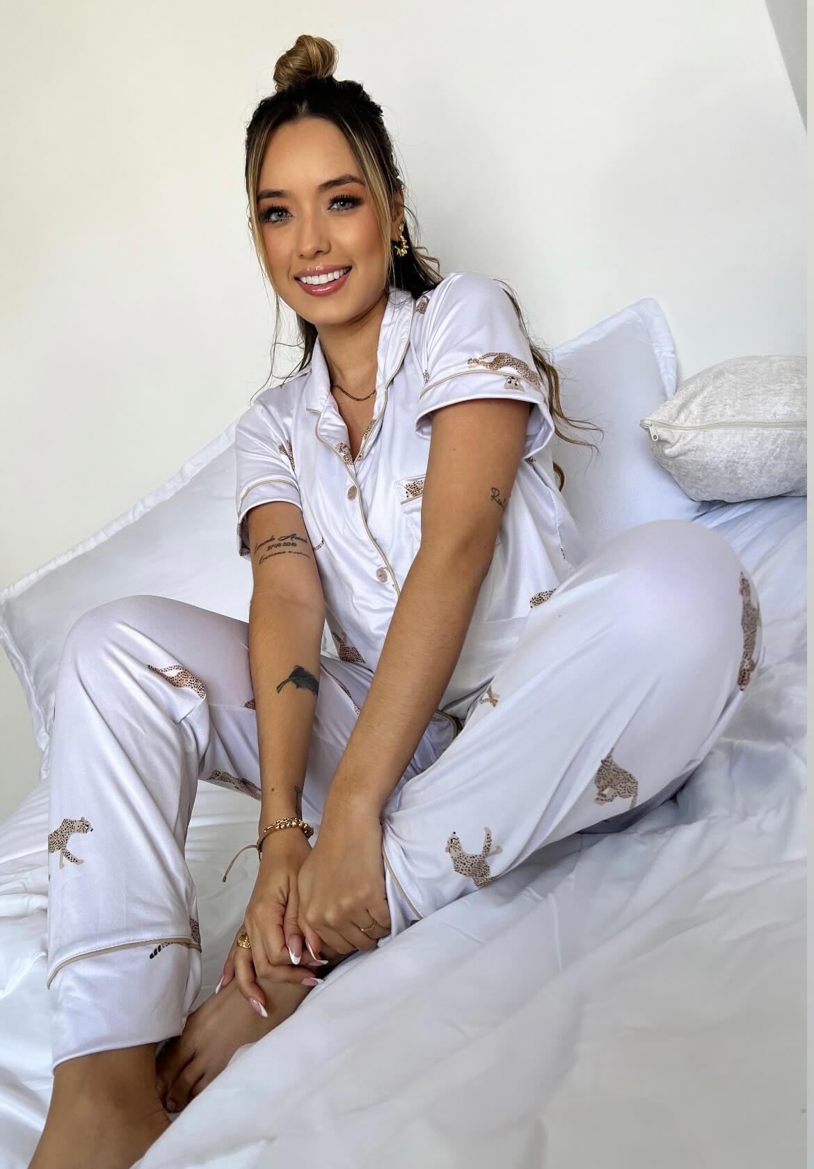 Pijama Alana Leopardo Marfil Pantalón