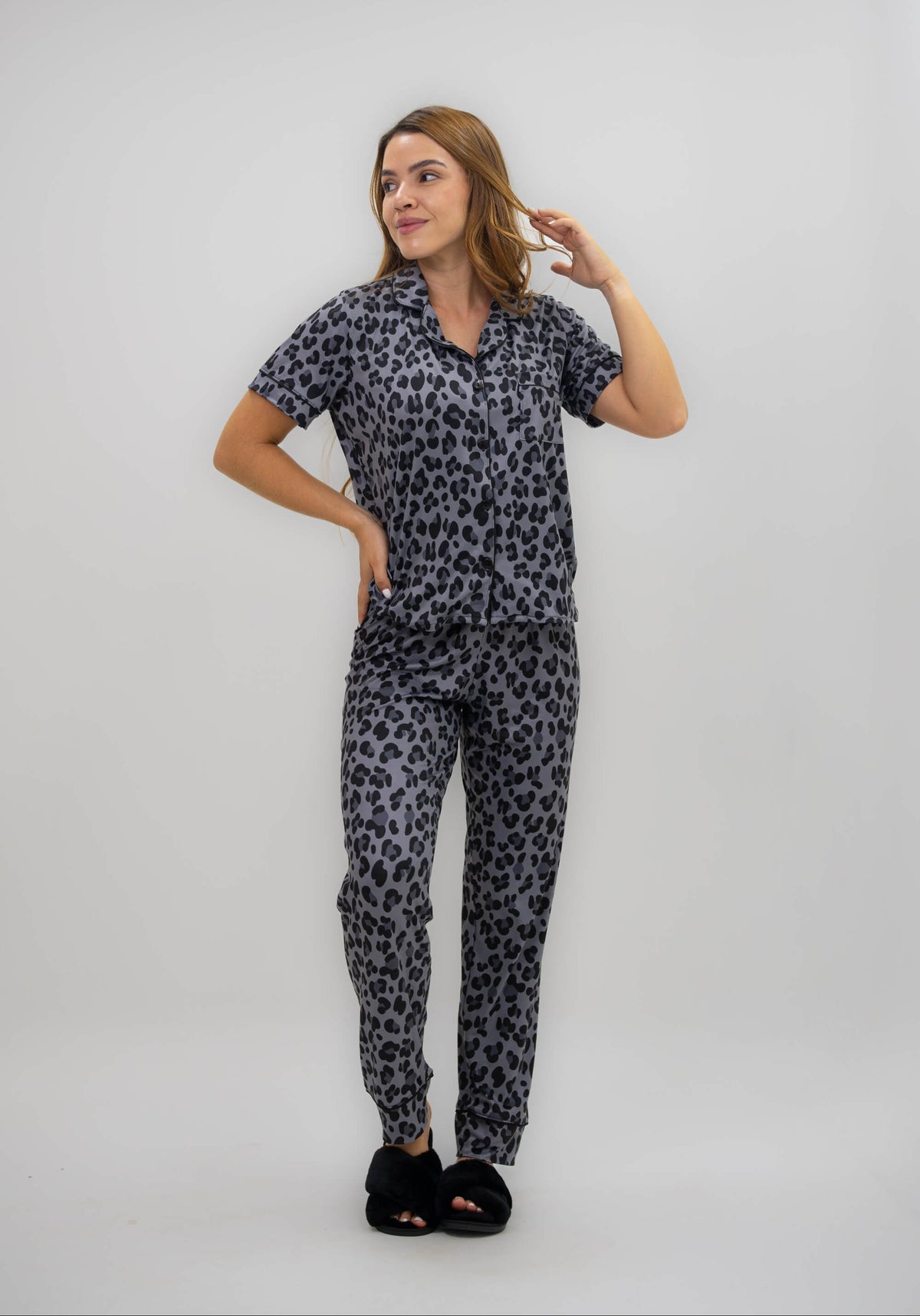 Pijama Alana Animal Print Negro Pantalón